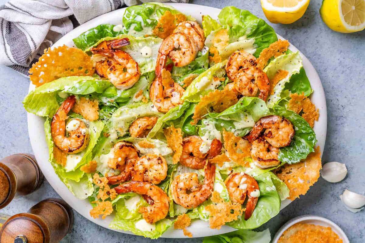 Salada Caesar com Camarão: Receita Fit, Proteica e Low-Carb